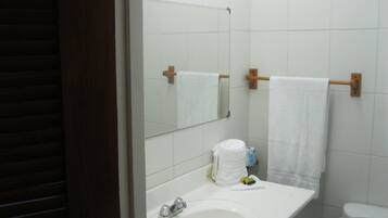 Perushuone | Kylpyhuone | Suihku, pyyhkeet