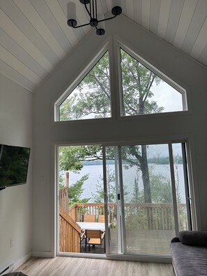 Luxury Loft, Lake View