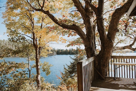 Standard Cottage, 2 Bedrooms, Lake View | Terrace/patio