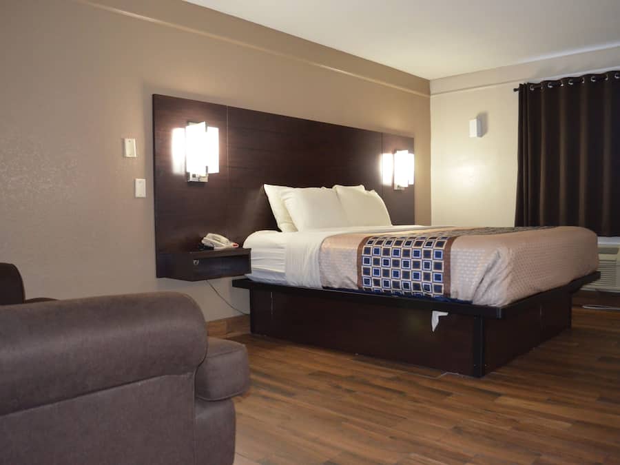 Rom – standard, 1 kingsize-seng | Strykejern/-brett, wi-fi (inkludert) og sengetøy