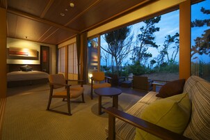 Villa | Caja fuerte, escritorio, ropa de cama