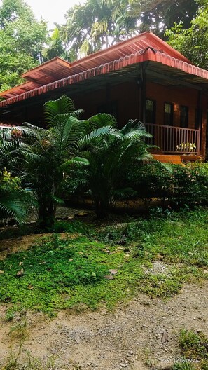 Exterior - Khao Sok Island Resort and Spa (Phanom)