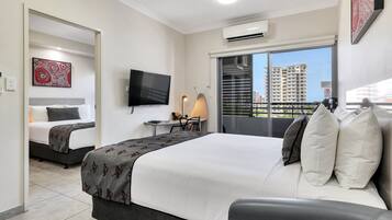 1 bedroom, in-room safe, iron/ironing board, free WiFi