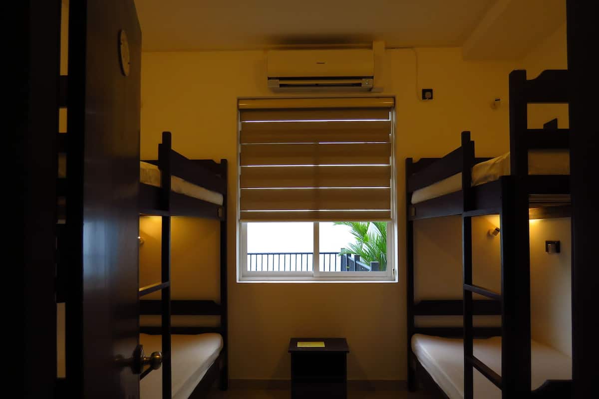 Habitación doble Deluxe, 1 habitación | Caja de seguridad en la habitación, escritorio y insonorización
