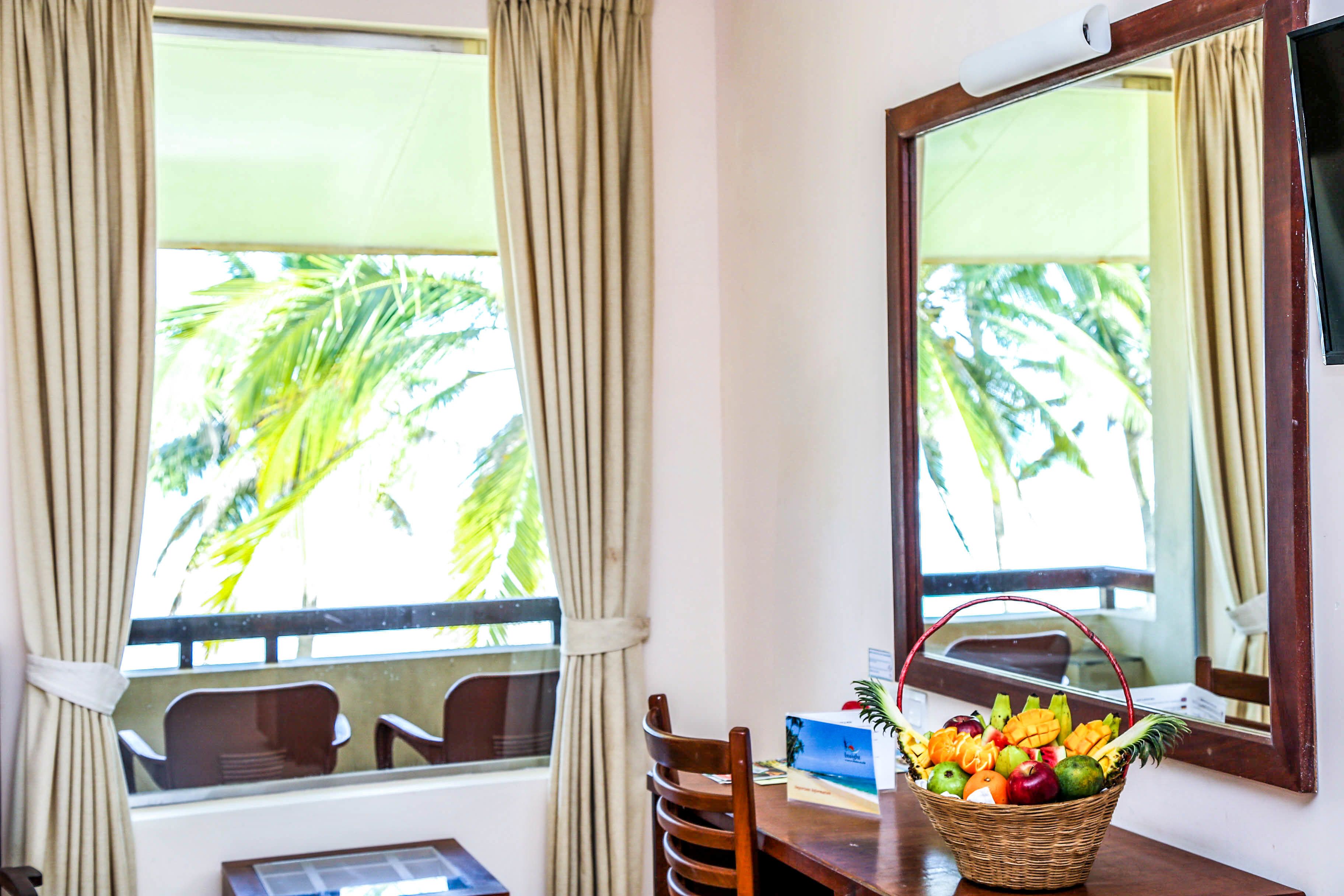 deluxe sea view with balcony | living room | 32-inch flat-screen tv with satellite channels, tv