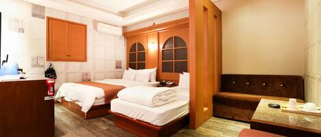 Family Twin Room (Check-in: Friday 10 PM/Saturday 11 PM)