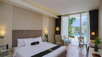 Premium bedding, minibar, in-room safe, desk