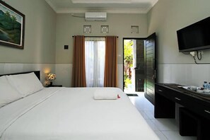 Standard Double Room | Room amenity - Wana Kubu Homestay (Kuta)