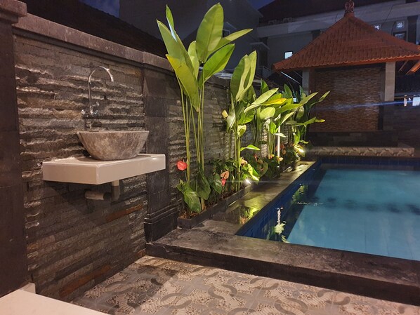 Gazebo - Wana Kubu Homestay (Kuta)
