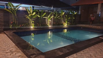 ์ผ์ธ ์์์ฅ, ์ผ๊ด์ ์์