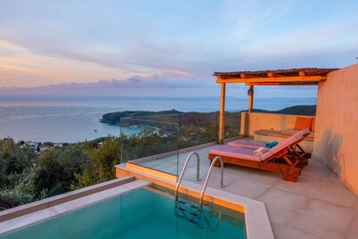 Apolis Villas & Suites