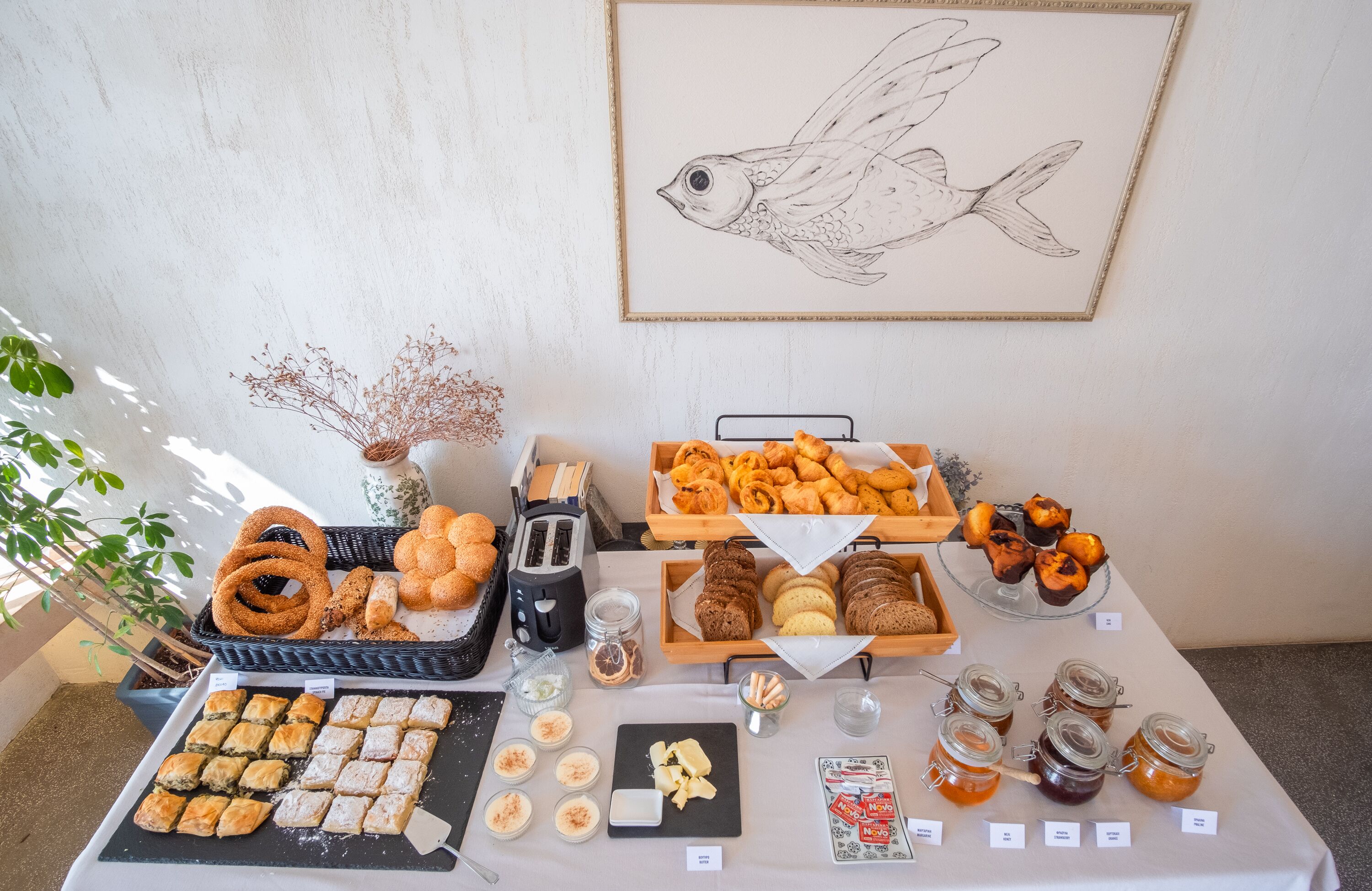 Daily buffet breakfast for a fee