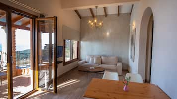Deluxe Villa | 1 bedroom, Frette Italian sheets, premium bedding, pillowtop beds