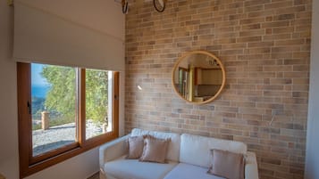 Executive Villa, 2 Bedrooms, Private Pool, Sea View | 1 bedroom, Frette Italian sheets, premium bedding, pillowtop beds