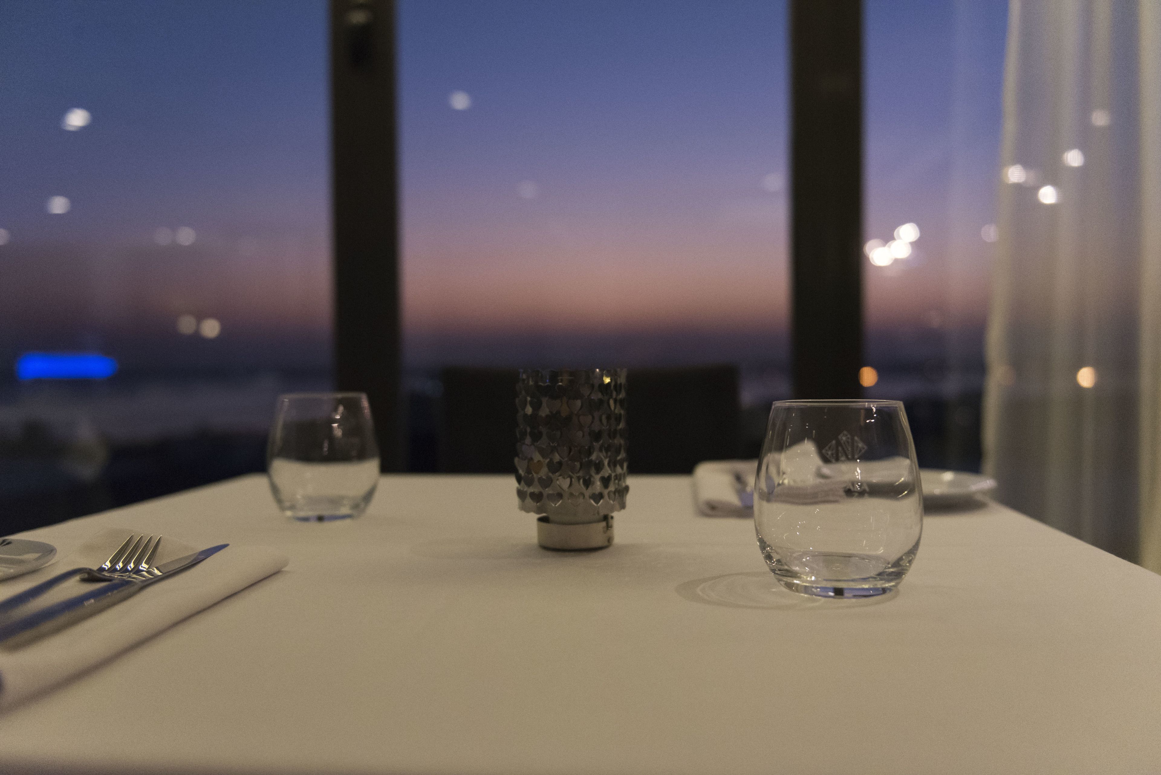 breakfast, lunch and dinner served