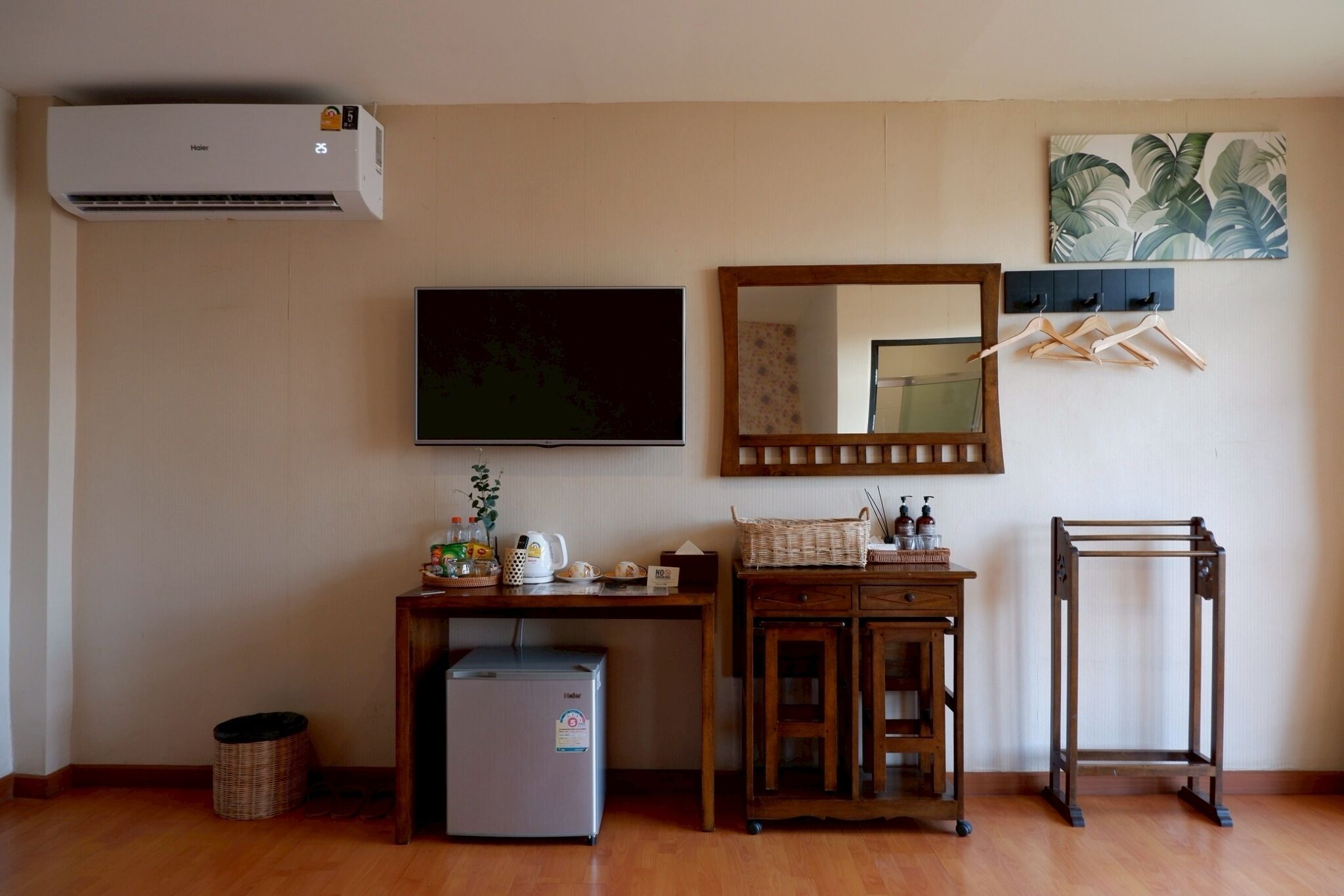 classic double room | 1 bedroom, desk, free wifi, bed sheets