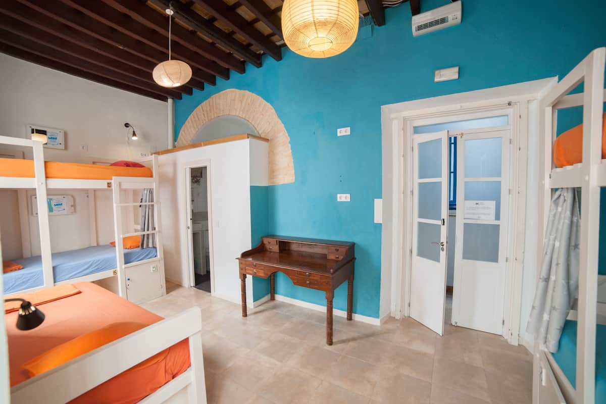 1 bedroom, in-room safe, blackout curtains, free WiFi