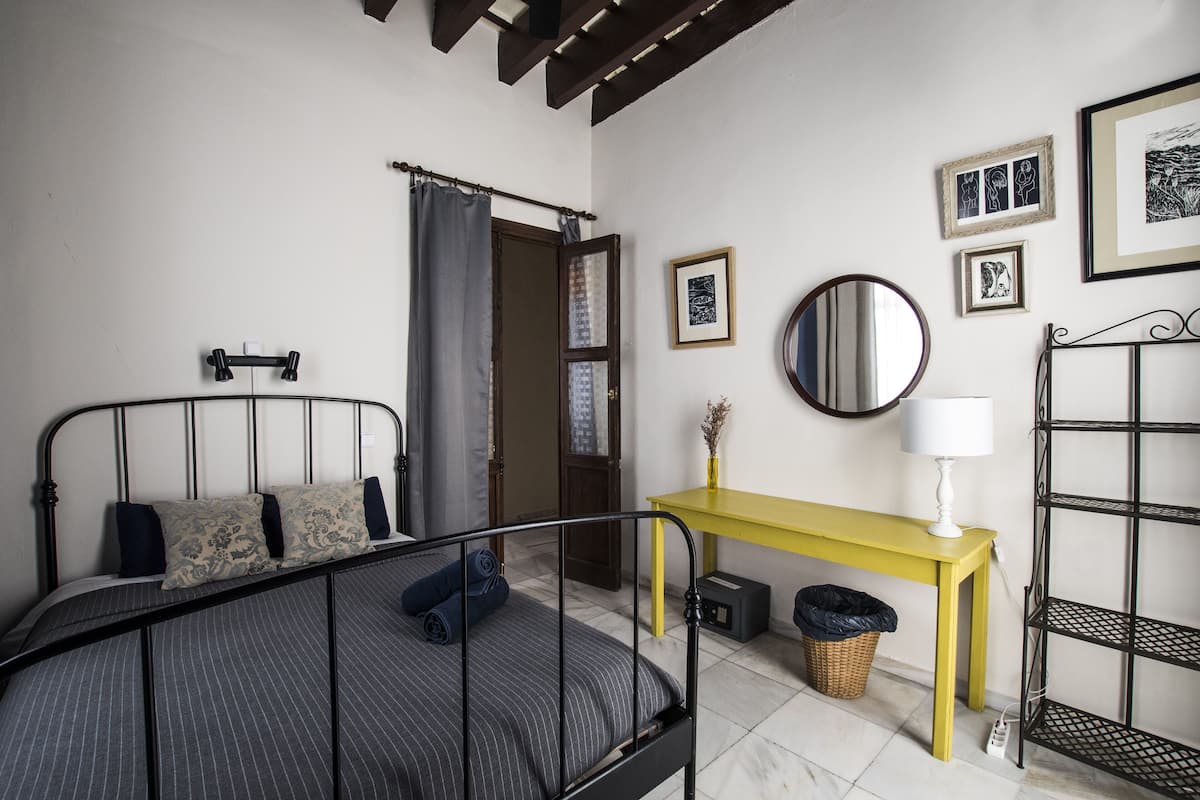 1 bedroom, in-room safe, blackout curtains, free WiFi