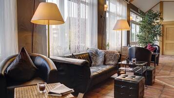 Lobby-Lounge