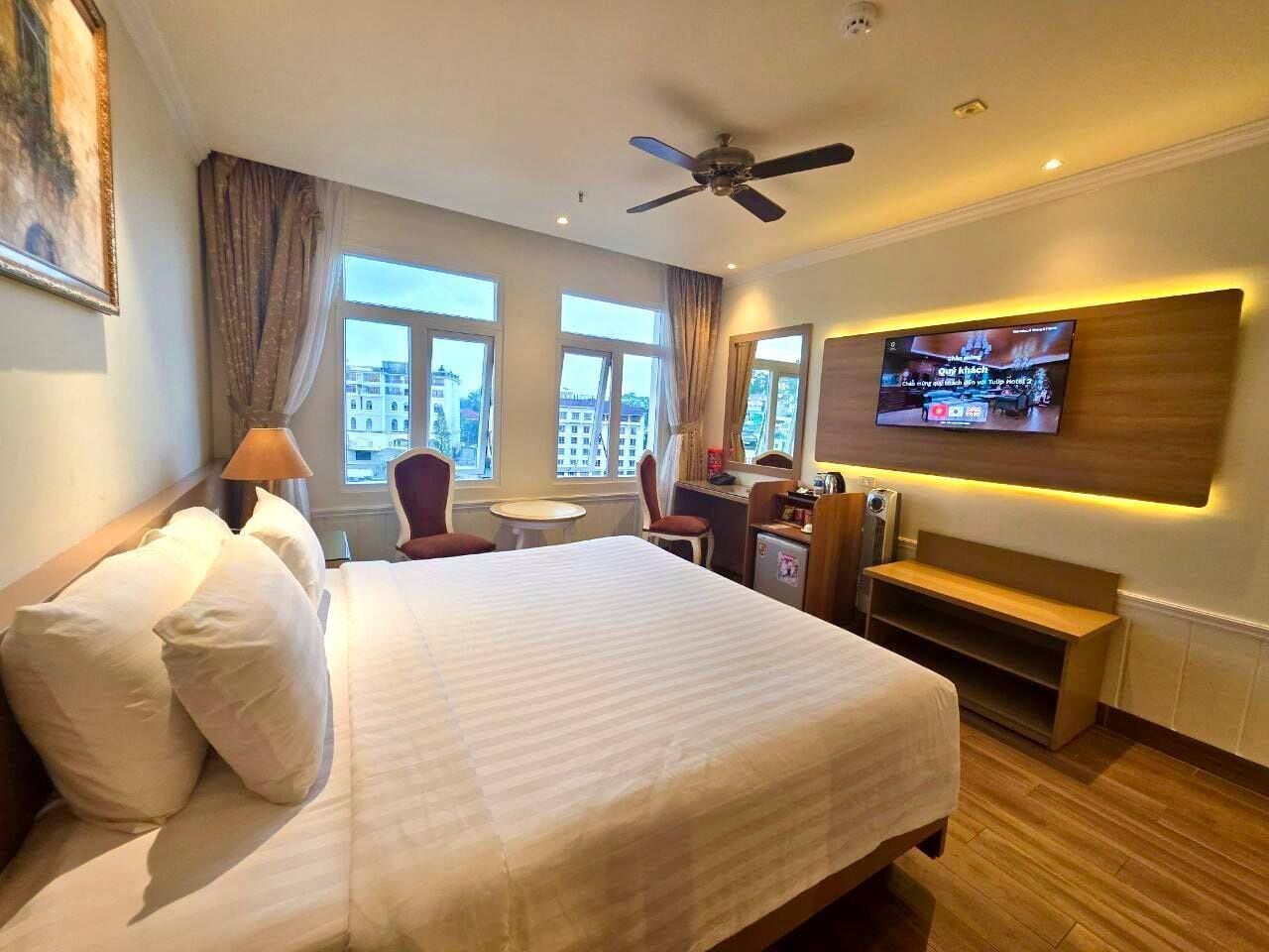 executive double room | minibar, in-room safe, desk, blackout curtains