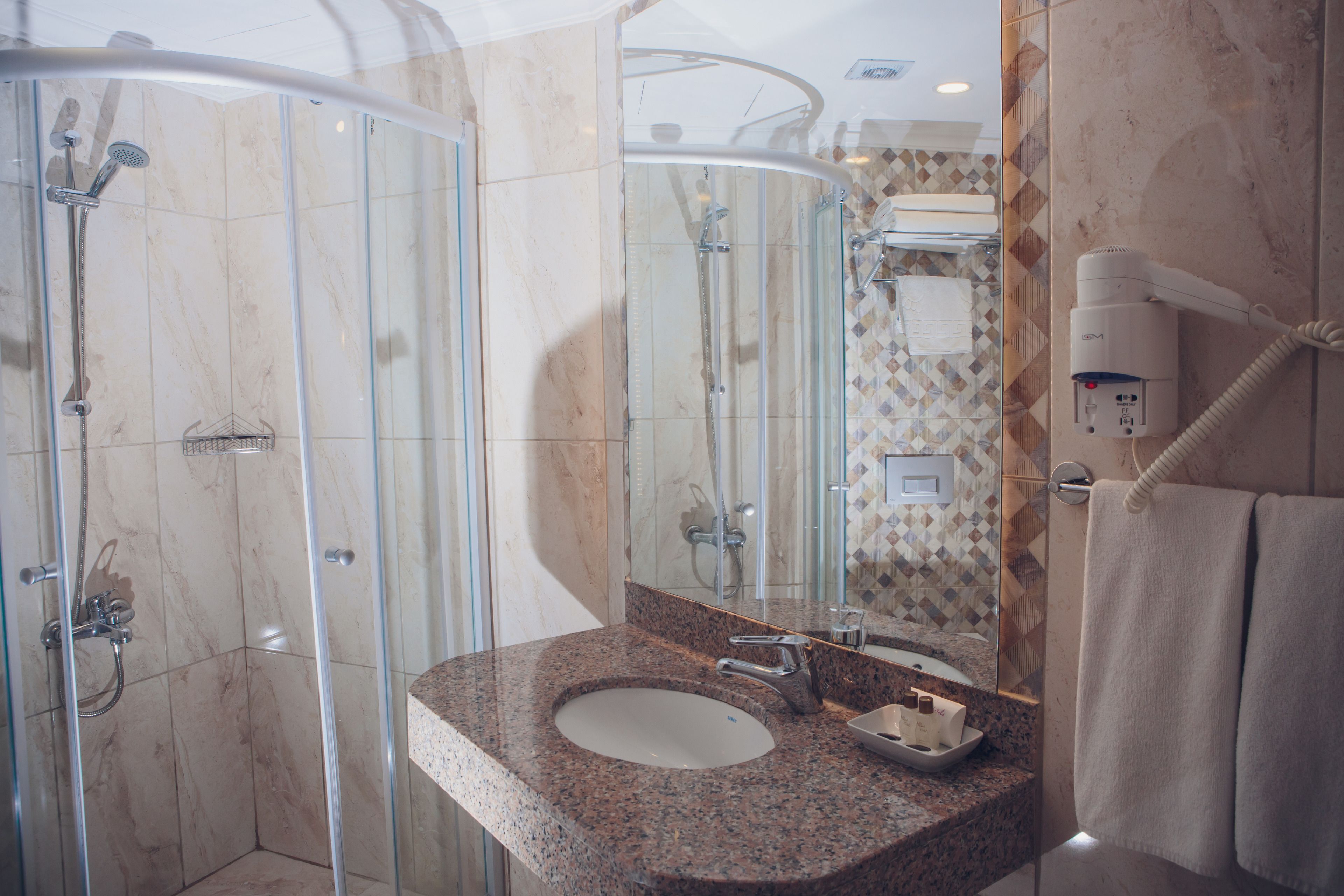 Photo - L'ancora Beach Hotel