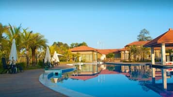 Outdoor pool, sun loungers