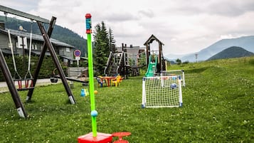 Children’s play area – outdoor