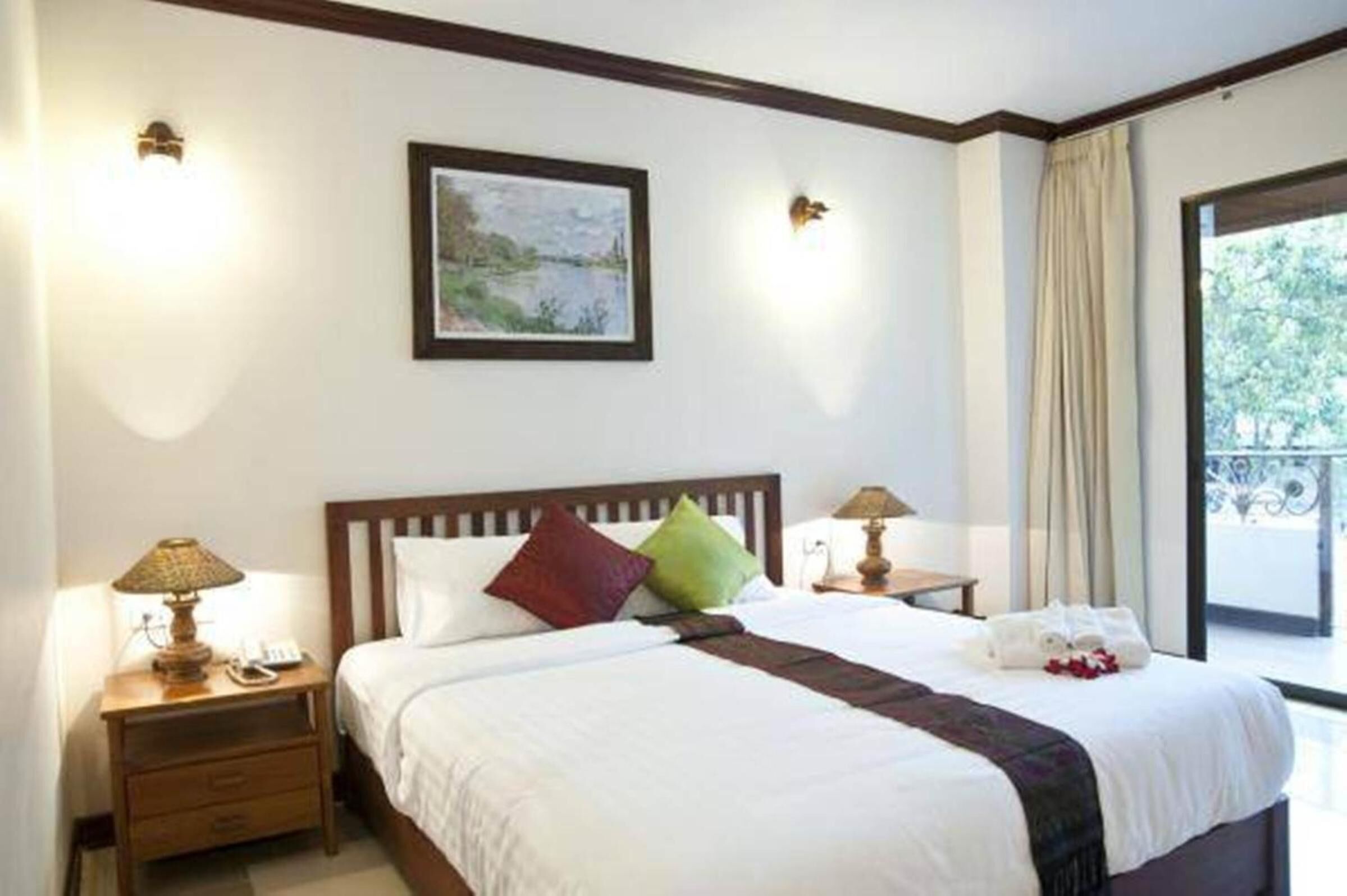 in-room safe, desk, rollaway beds, free wifi