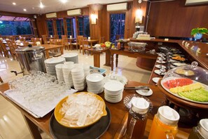 Se sirven desayunos, almuerzos y cenas