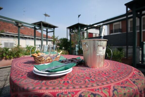 Terrace/patio - Hotel Rainero (Asti)