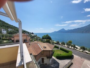 Apartment, 3 Bedrooms, 2 Bathrooms | Lake view - Casa Alkea (Brenzone sul Garda)