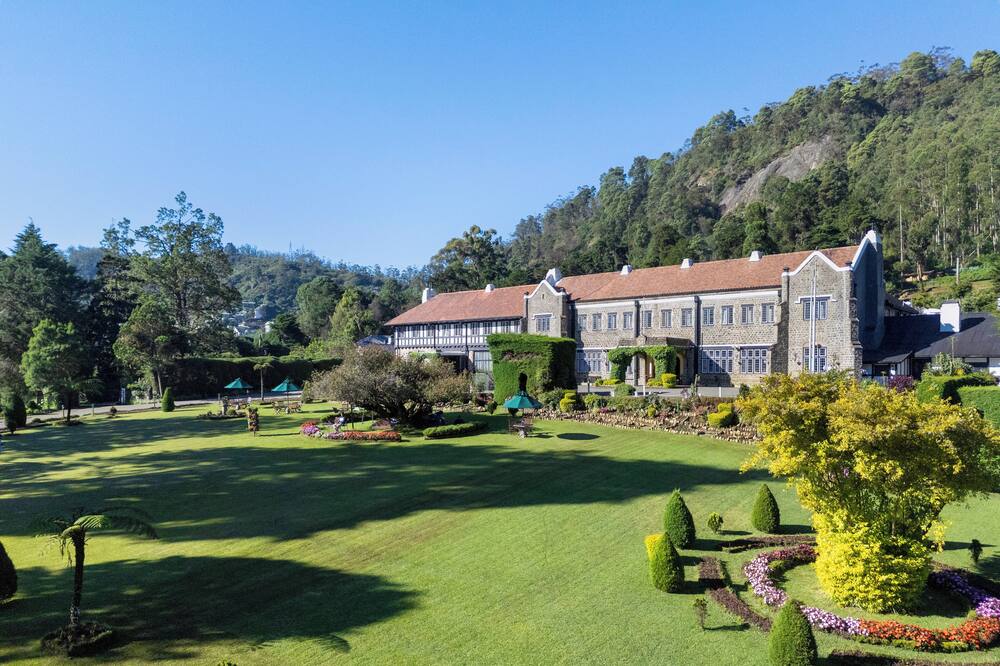 The Hill Club