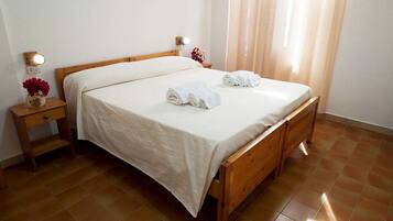 Standard Double Room | Minibar, free WiFi