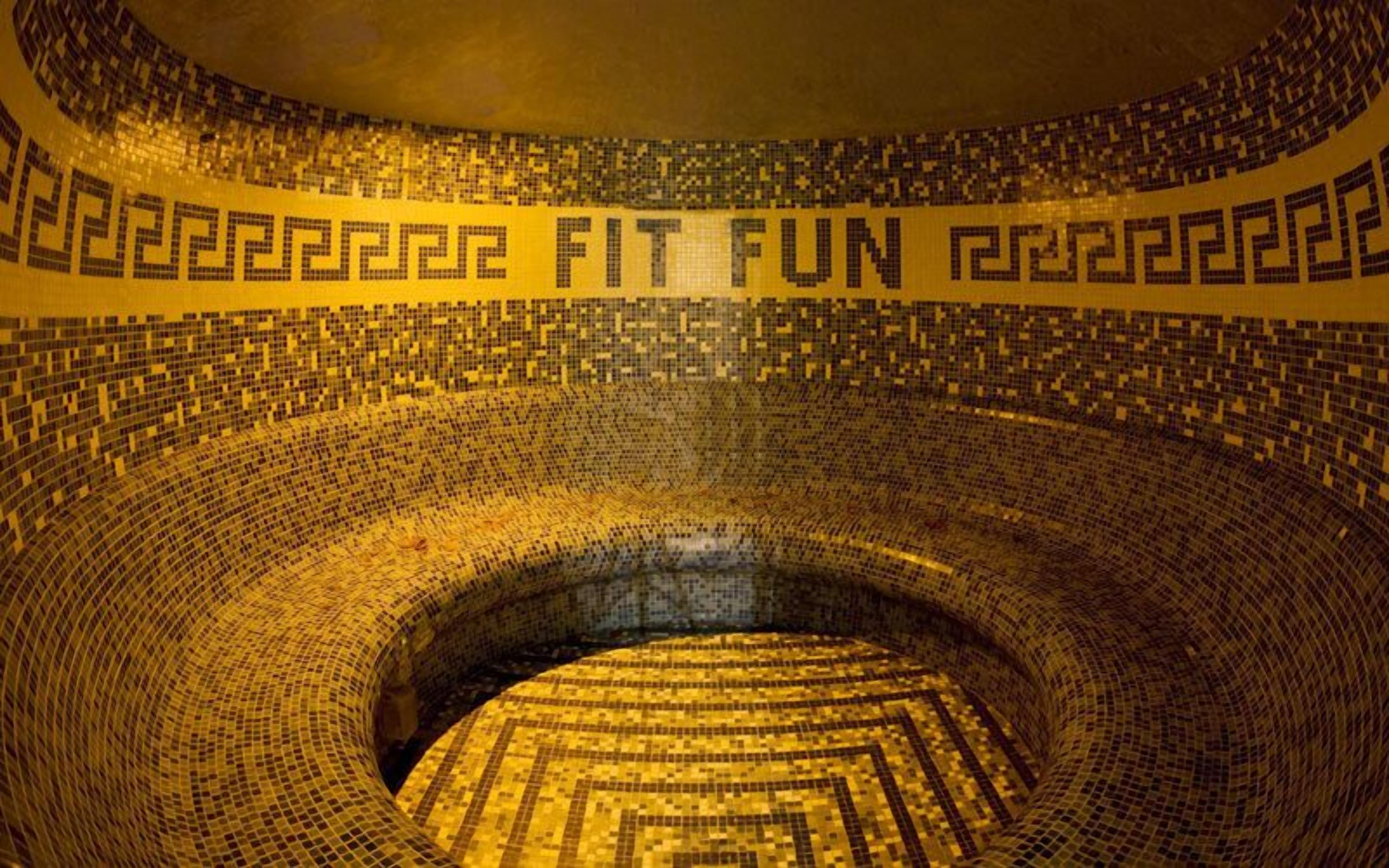 Sauna, bain à remous, hammam