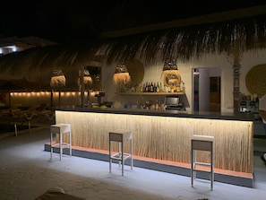 Poolbar