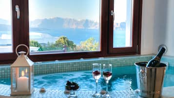 Honeymoon Suite (with Indoor Hot Tub and Caldera View) | View from room