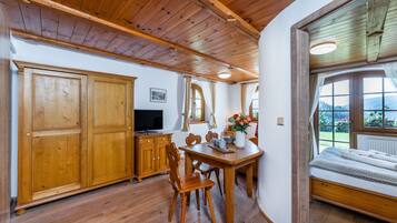 Comfort Apartment | Living area | LCD TV