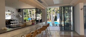 Olga's Paradise Hotel Apartments