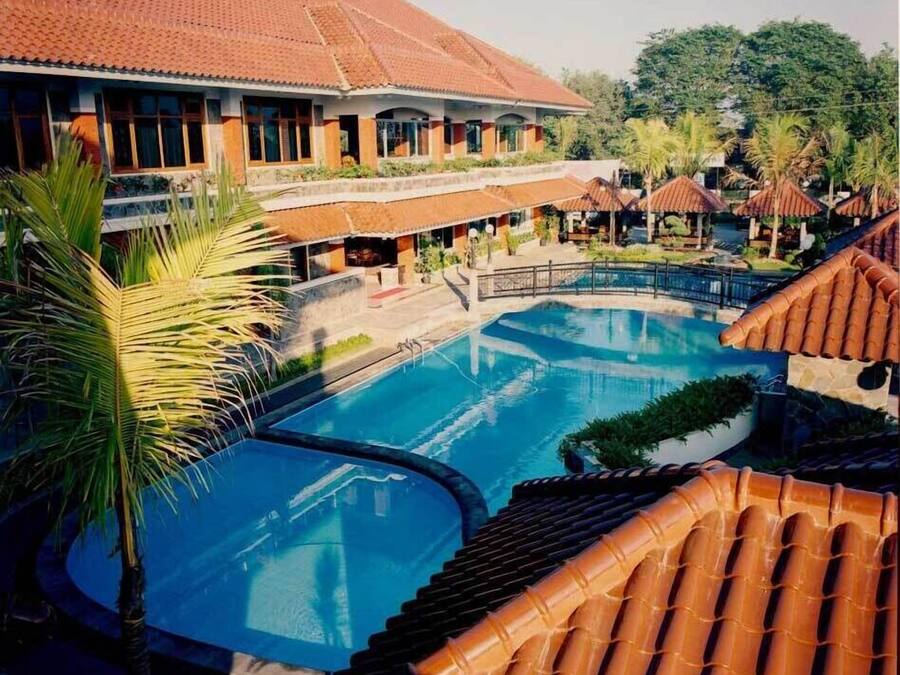 Piscine extérieure