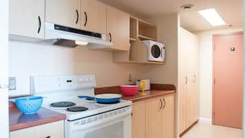 Appartement, 4 chambres, salle de bains privée | Cuisine privée