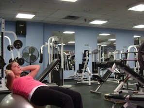 Gym - Mount Saint Vincent University Residence - Hostel (Halifax)