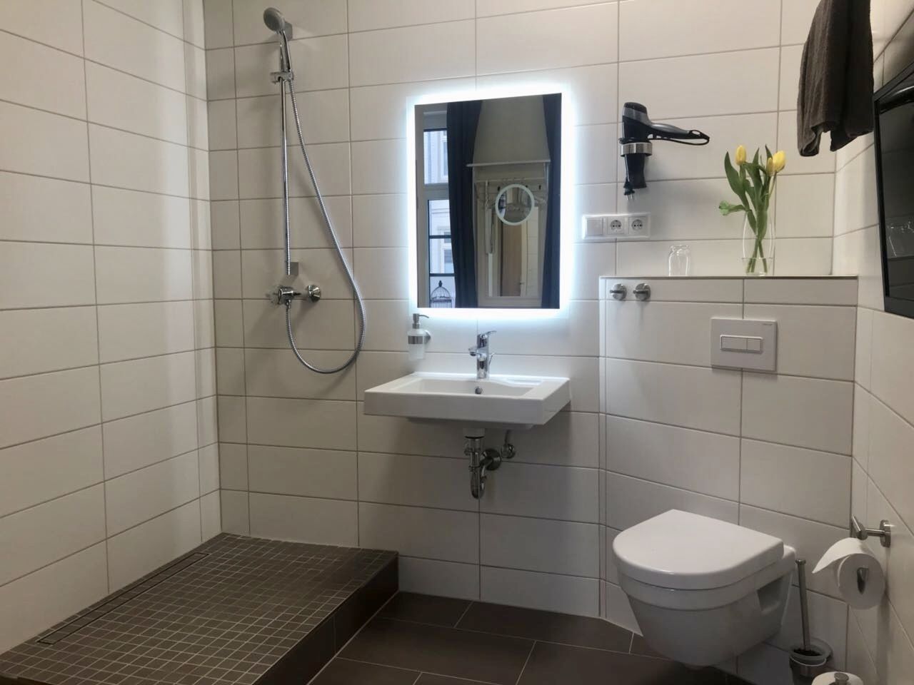 Standard-Einzelzimmer | Badezimmer | Dusche, Haartrockner, Handtücher