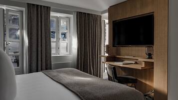 Chambre Exclusive, terrasse | Literie de qualité supérieure, minibar, coffres-forts dans les chambres