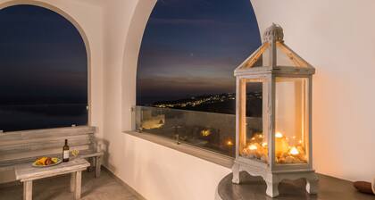 Aspronisi Luxury Villa