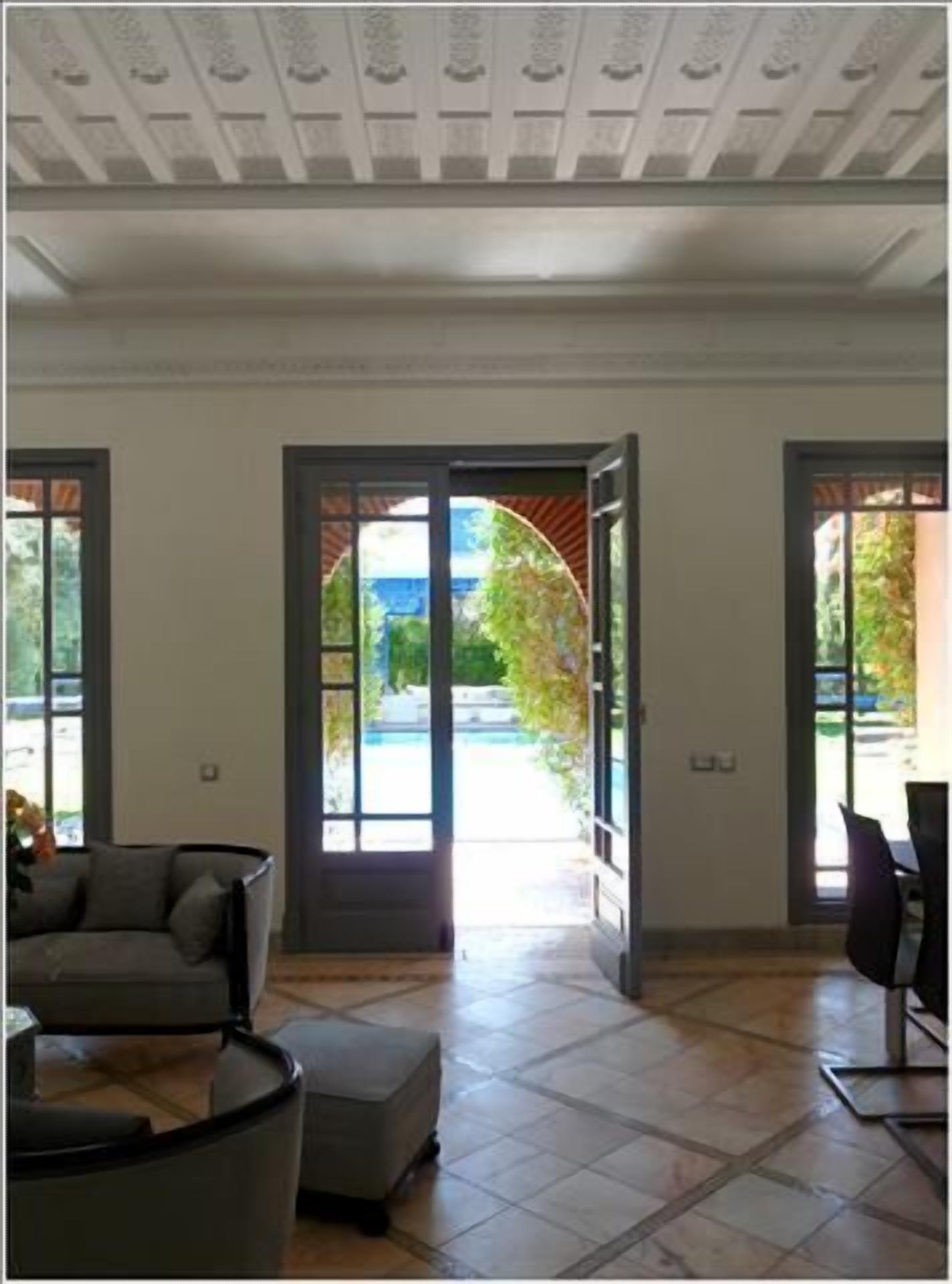 تلفزيون بشاشة مسطحة، مدفأة