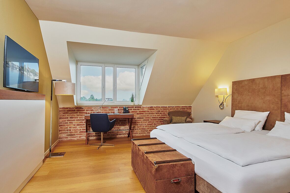 free minibar, in-room safe, desk, blackout curtains