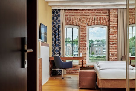 1 bedroom, free minibar, in-room safe, desk