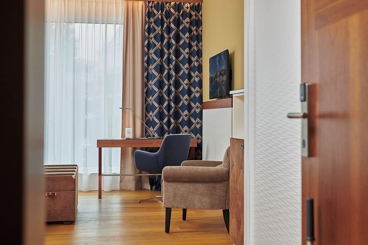 Phòng đôi phong cách cổ điển | 1 phòng ngủ, minibar với thức uống miễn phí, két bảo mật tại phòng, bàn
