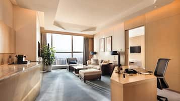 Deluxe Suite, 1 King Bed | 1 bedroom, hypo-allergenic bedding, minibar, in-room safe