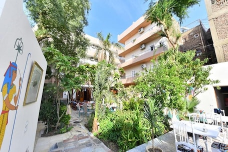 Garden. Amon Hotel